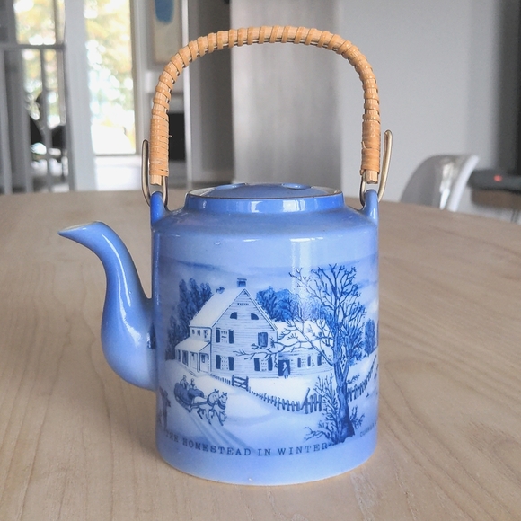 Currier & Ives Other - Currier & Ives Teapot